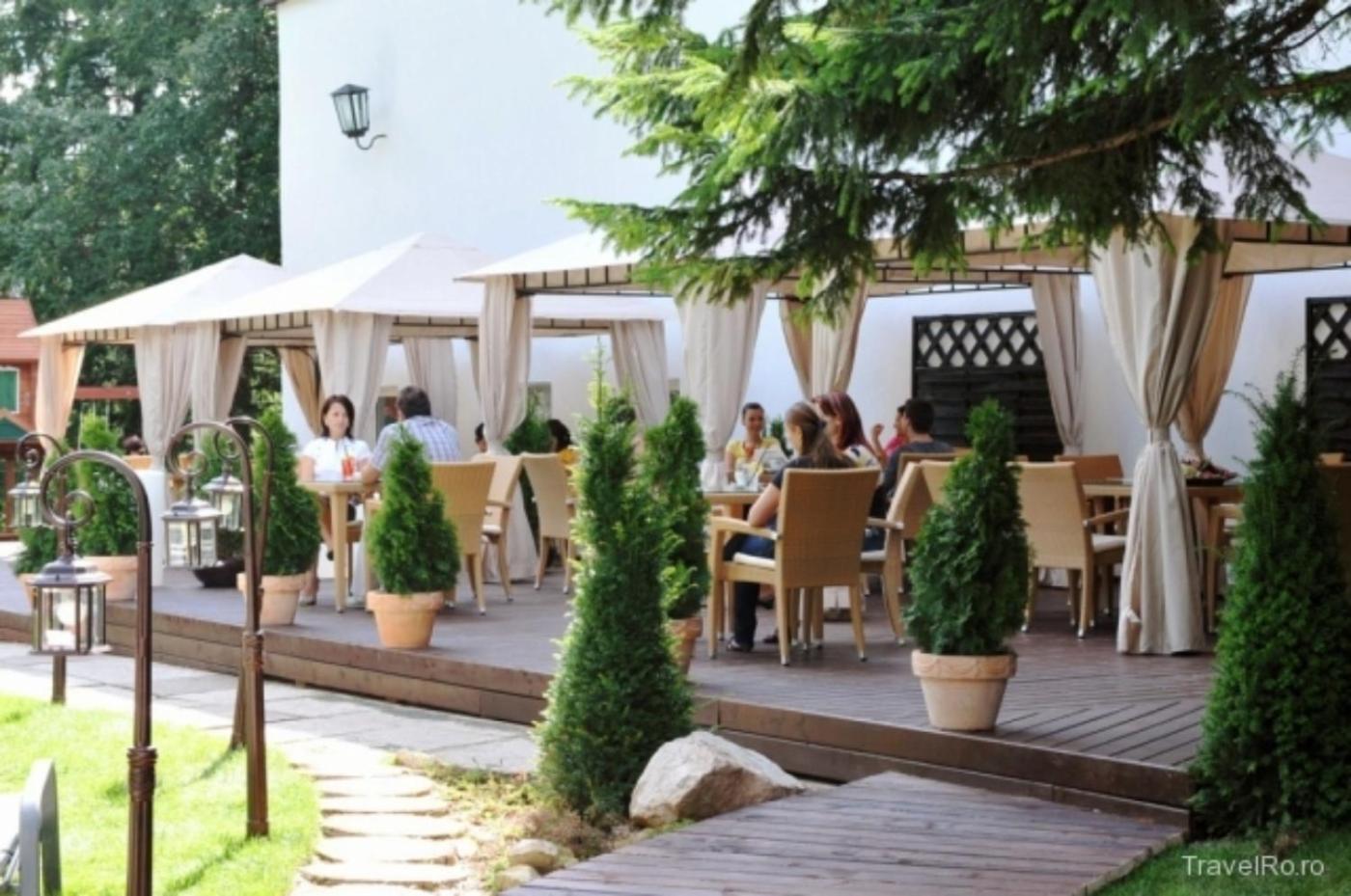 Alpin Aparthotel 2302 Poiana Brasov Ngoại thất bức ảnh